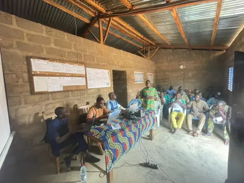 Comité scientifique et comité de langue Chumbulung en atelier